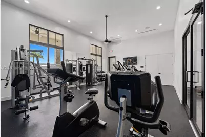 22961 SW 99th Ave, Cutler Bay, FL 33190 - Photo 46