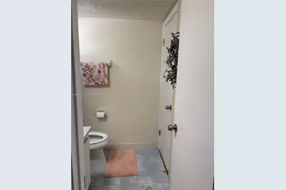 9340 Lagoon Pl #202, Davie, FL 33324 - Photo 4