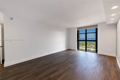 1000 Quayside Ter #1702, Miami, FL 33138 - Photo 8