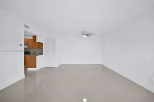 6890 SW 5th St, Margate, FL 33068 - Photo 8