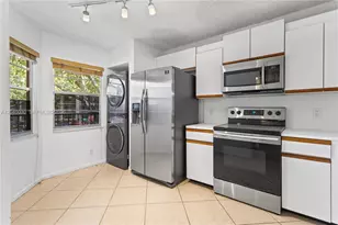 1100 SW 128th Terrace, Pembroke Pines, FL 33027 - Photo 6