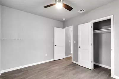 1246 Fisherman St, Opa-Locka, FL 33054 - Photo 16