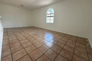 8851 NW 119th St, Hialeah Gardens, FL 33018 - Photo 8