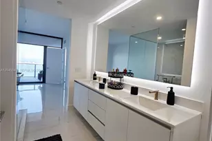 725 NE 24th St, Miami, FL 33137 - Photo 12
