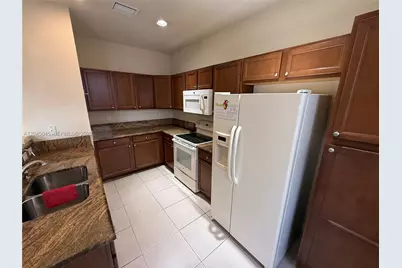 9572 SW 169th Pl #Main House, Miami, FL 33196 - Photo 2