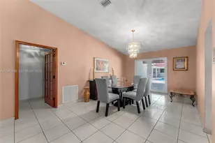 9900 SW 62nd St, Miami, FL 33173 - Photo 26