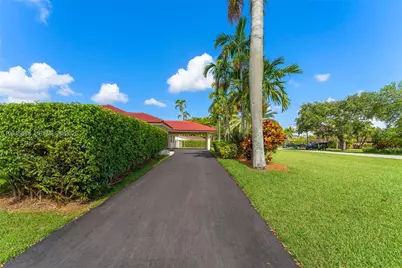 9900 SW 62nd St, Miami, FL 33173 - Photo 46
