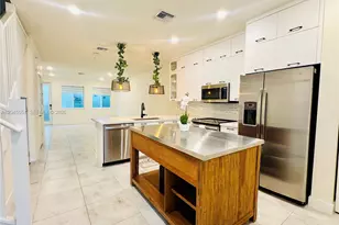 10295 NW 64th Terrace, Doral, FL 33178 - Photo 2