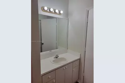 618 SW 106 Av #1511, Pembroke Pines, FL 33025 - Photo 8