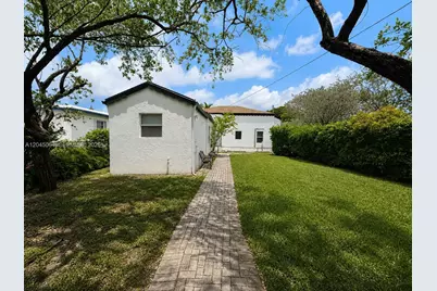 1700 Dewey St, Hollywood, FL 33020 - Photo 4