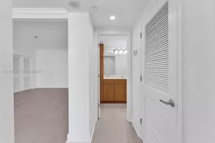 401 69th St, Miami Beach, FL 33141 - Photo 16