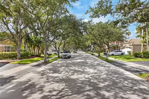 1520 Seabay Rd, Weston, FL 33326 - Photo 10