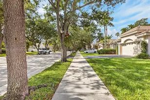 1520 Seabay Rd, Weston, FL 33326 - Photo 12