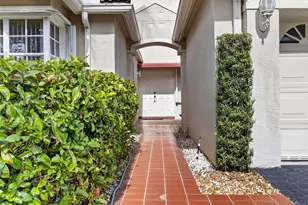 1520 Seabay Rd, Weston, FL 33326 - Photo 16