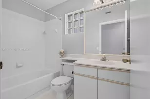 1520 Seabay Rd, Weston, FL 33326 - Photo 72