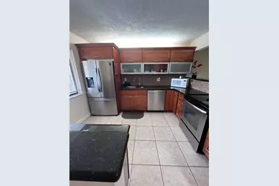 197 Lakeview Dr #105, Weston, FL 33326 - Photo 10