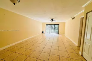 197 Lakeview Dr, Weston, FL 33326 - Photo 14