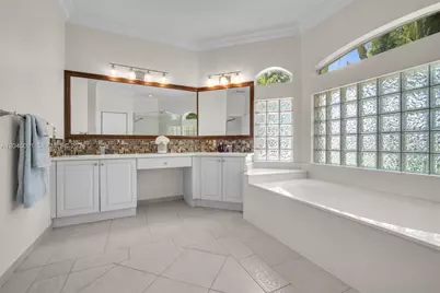 16310 Paddock Ln, Weston, FL 33326 - Photo 44