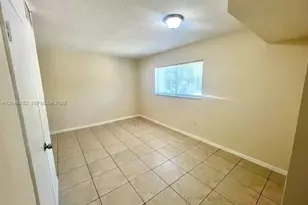7626 NE 6th Ct, Miami, FL 33138 - Photo 6