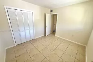 7626 NE 6th Ct, Miami, FL 33138 - Photo 8