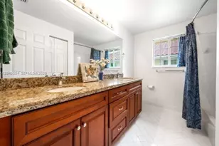 3745 Heron Ridge Ln, Weston, FL 33331 - Photo 14