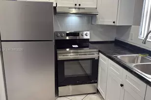 5870 NW 16th Pl, Sunrise, FL 33313 - Photo 2