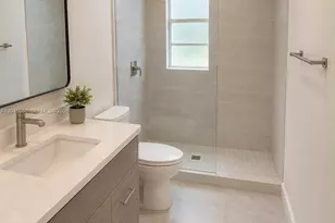 5870 NW 16th Pl, Sunrise, FL 33313 - Photo 4