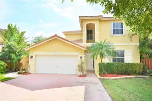 4534 NW 94th Pl, Doral, FL 33178 - Photo 2