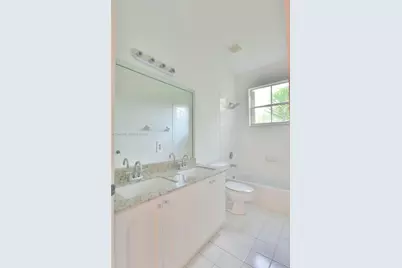 4534 NW 94th Pl, Doral, FL 33178 - Photo 18