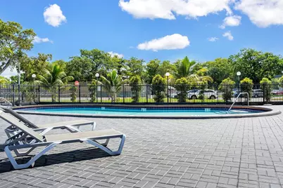 8020 N Colony Circle N. #304, Tamarac, FL 33321 - Photo 14