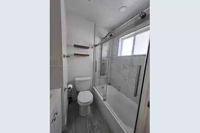 1131 N 75th Ave, Hollywood, FL 33024 - Photo 8