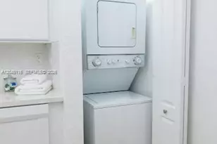 6001 SW 70th St, South Miami, FL 33143 - Photo 8