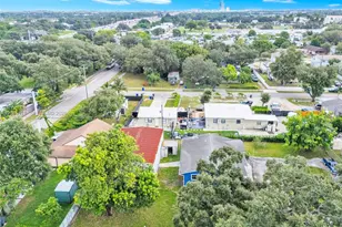 6145 Hayes St, Hollywood, FL 33024 - Photo 2