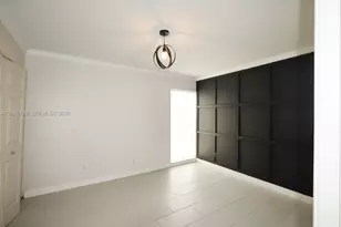 8985 Palm Tree Ln, Pembroke Pines, FL 33024 - Photo 18