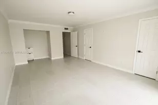 8985 Palm Tree Ln, Pembroke Pines, FL 33024 - Photo 28