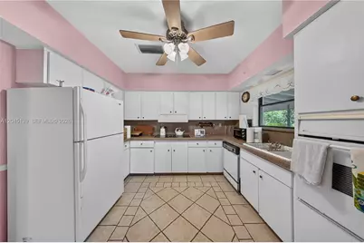 8340 SW 151st St, Palmetto Bay, FL 33158 - Photo 18