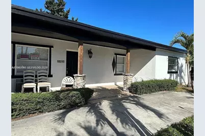 10215 SW 171st St, Miami, FL 33157 - Photo 2
