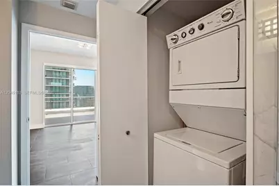 60 SW 13th St #4002, Miami, FL 33130 - Photo 16