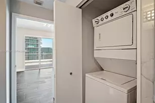 60 SW 13th St, Miami, FL 33130 - Photo 16