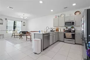 2014 Sugar Maple Dr, Riviera Beach, FL 33410 - Photo 12