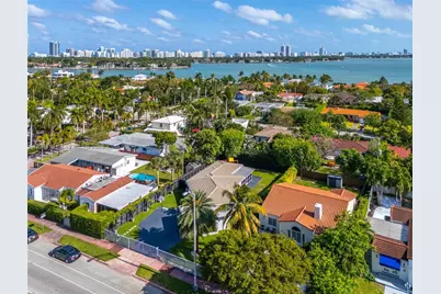 1724 71st St, Miami Beach, FL 33141 - Photo 32