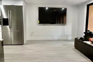 8010 NW 27th Pl, Sunrise, FL 33322 - Photo 2