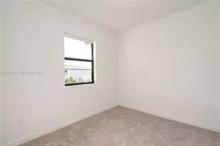 270 SW 159th Pl, Pembroke Pines, FL 33027 - Photo 12