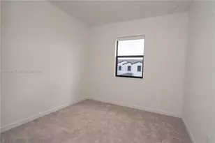 270 SW 159th Pl, Pembroke Pines, FL 33027 - Photo 14