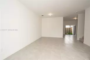 270 SW 159th Pl, Pembroke Pines, FL 33027 - Photo 2