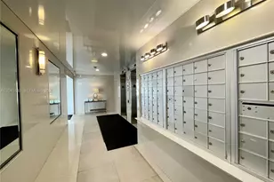 220 Kings Point Dr, Sunny Isles Beach, FL 33160 - Photo 16