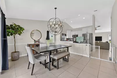 4461 NW 20th Ave, Oakland Park, FL 33309 - Photo 14