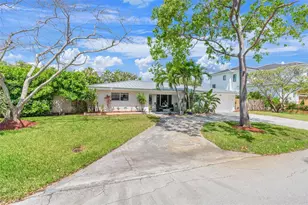 2601 NE 27th Way, Fort Lauderdale, FL 33306 - Photo 2