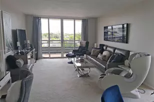 555 NW 4th Ave, Boca Raton, FL 33432 - Photo 4