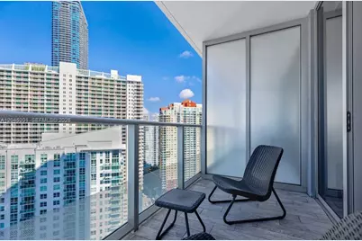1300 Brickell Bay Dr #2713, Miami, FL 33131 - Photo 14